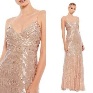 Mac Duggal 10817 Gold Sequin Spaghetti Strap Gown Size 6 New with Tag MSRP $498